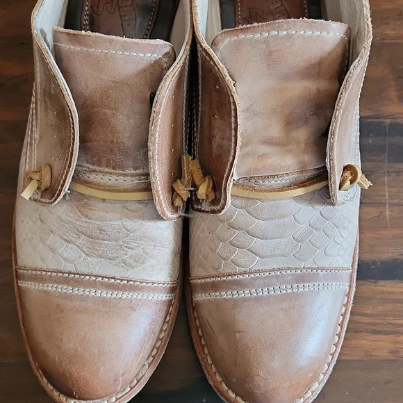 Freebird Womens Mabel Leather Shoes - Picture 9 of 11